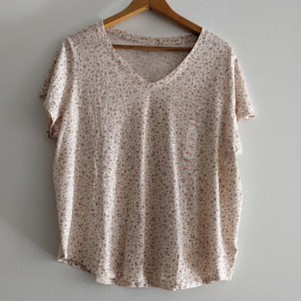 NWT Old Navy Cream and Tan Cheetah Print T-Shirt Size XXL